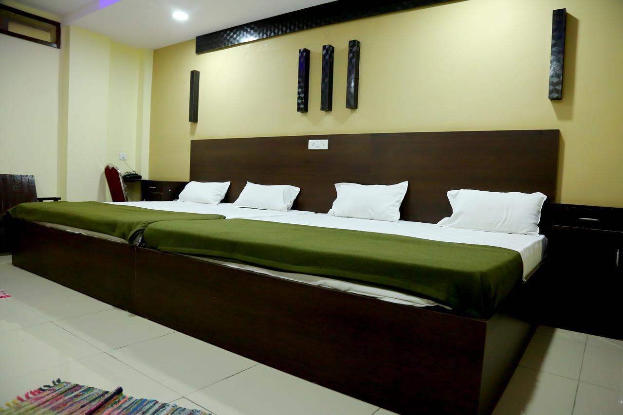 Divya Lodge 海得拉巴 外观 照片