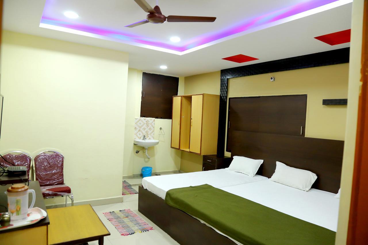 Divya Lodge 海得拉巴 外观 照片