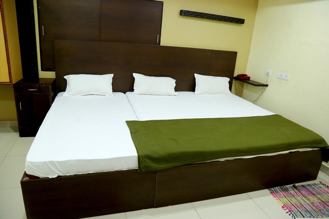 Divya Lodge 海得拉巴 外观 照片