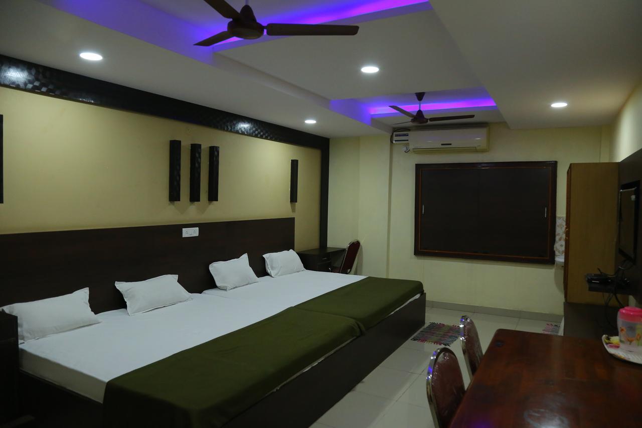 Divya Lodge 海得拉巴 外观 照片
