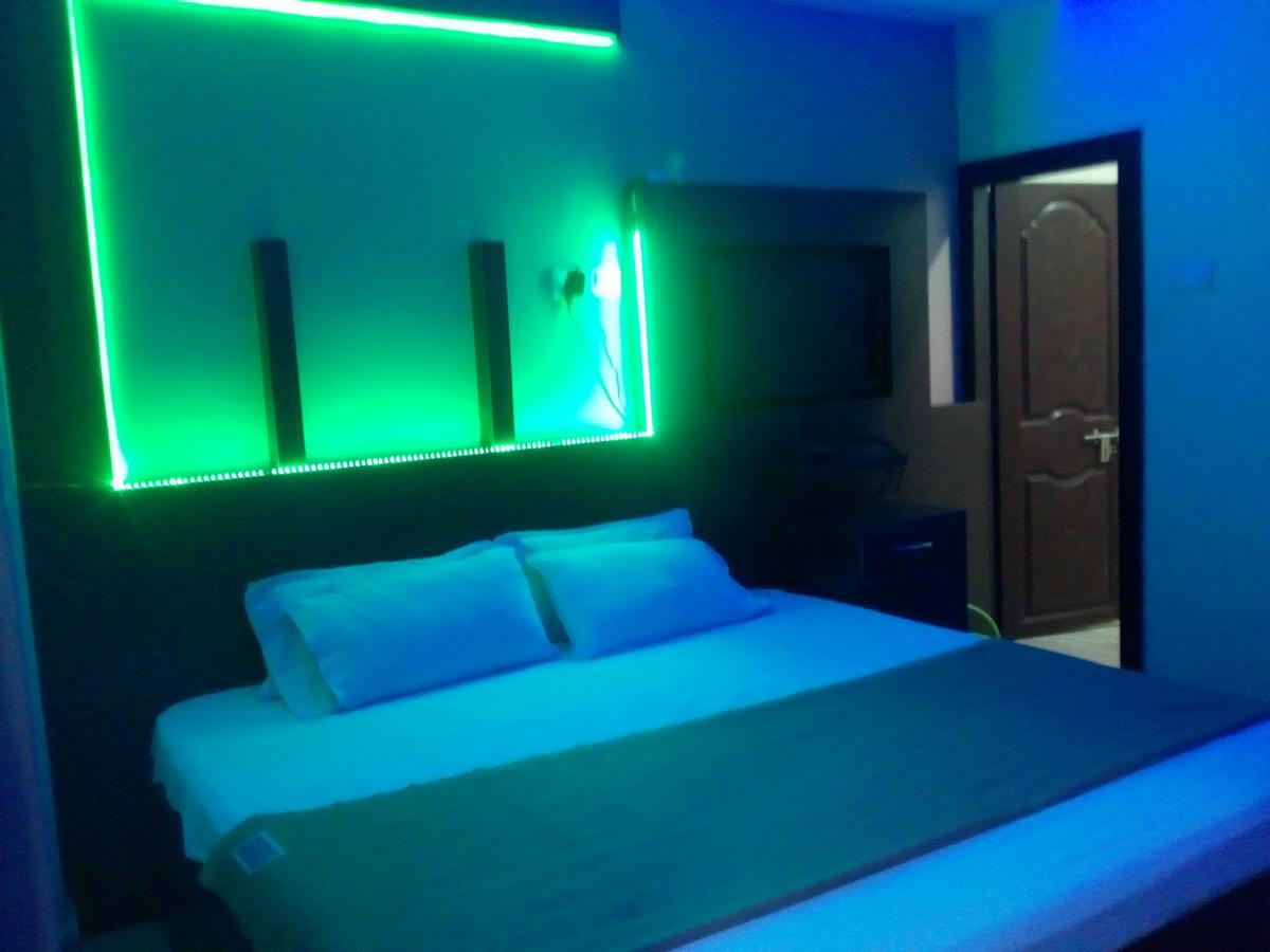 Divya Lodge 海得拉巴 外观 照片
